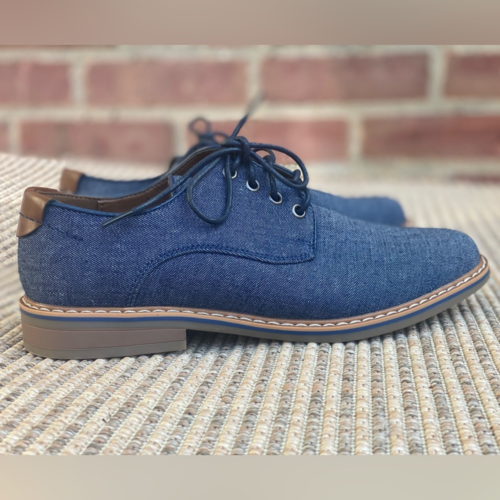 Boys Size 5 Bruno Marc Lace-Up Oxfords